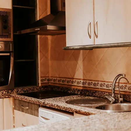 Conde De La Encina 16 * Trujillo