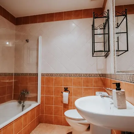 Conde De La Encina 16 Country house