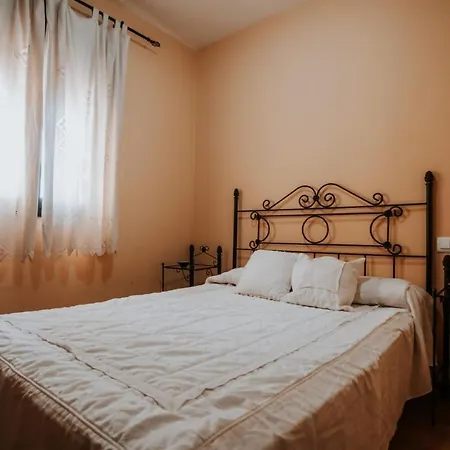 Country house Conde De La Encina 16 *