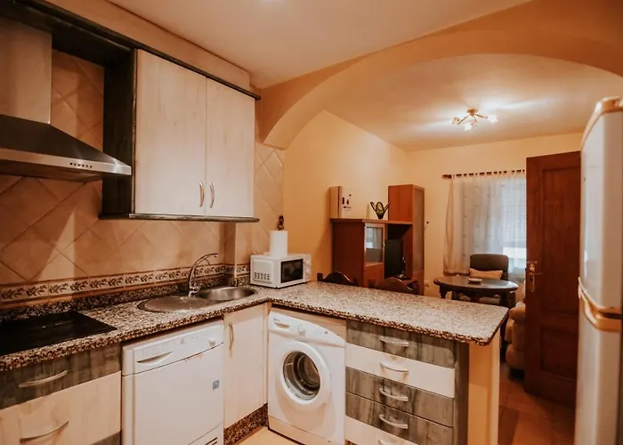 Conde De La Encina 16 *